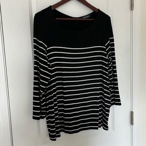 Laila Jayde Button Back Taranto Knit Top